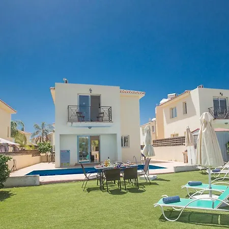 You Will Love This Luxury 3 Bedroom Holiday In With Private Pool Paralimni 1322 Protaras
