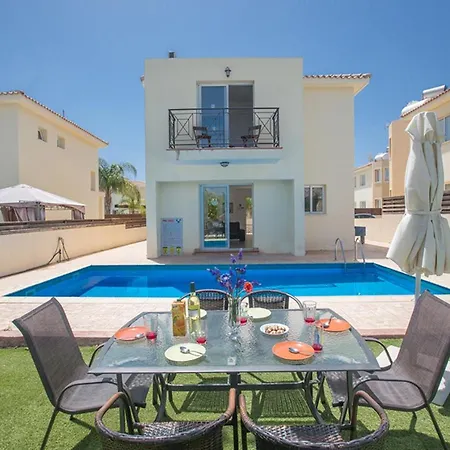 You Will Love This Luxury 3 Bedroom Holiday In With Private Pool Paralimni 1322 Villa Protaras