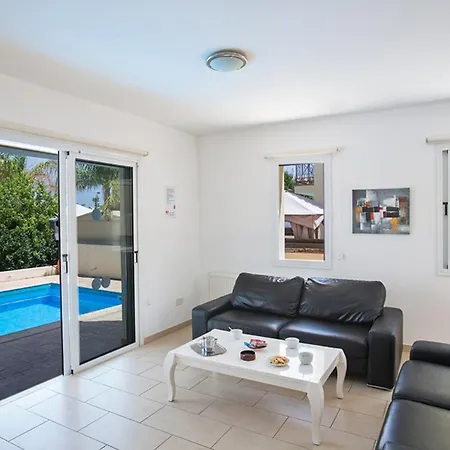 You Will Love This Luxury 3 Bedroom Holiday In With Private Pool Paralimni 1322